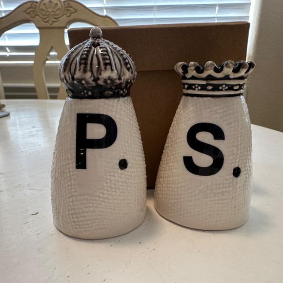 Rae Dunn by Magenta Crown salt & pepper shakers Sold Out - Picture 3 of 6